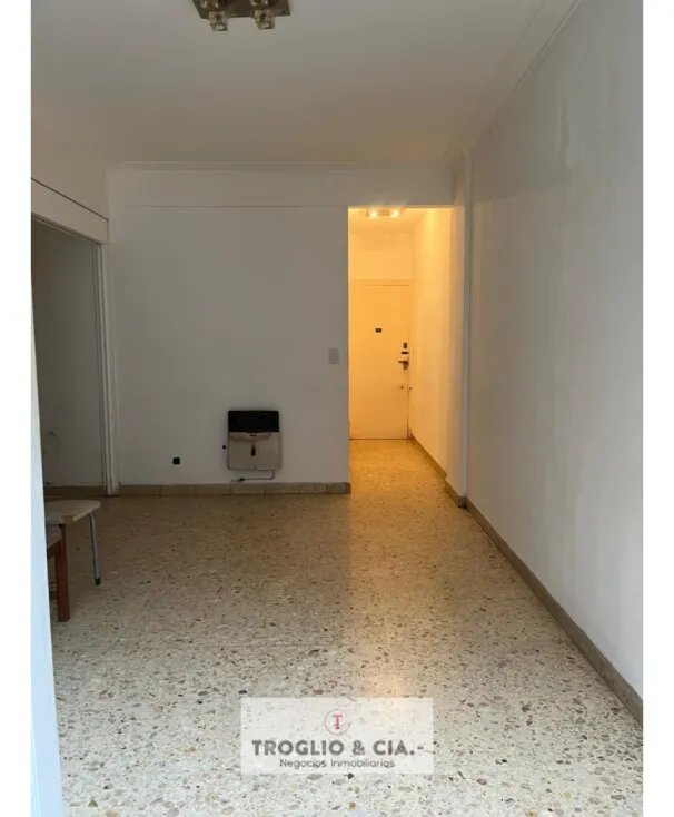 Departamento Dos Ambientes A La Calle - Zona Centro — foto 5