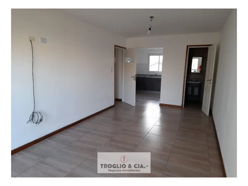 Duplex De 3 Ambientes + Cochera -apto Credito-macrocentro — foto 2