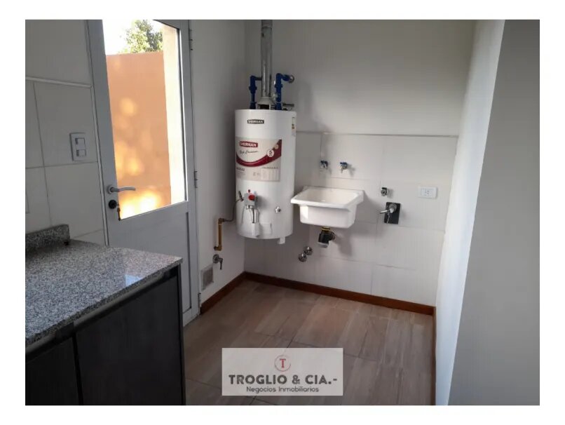 Duplex De 3 Ambientes + Cochera -apto Credito-macrocentro — foto 4