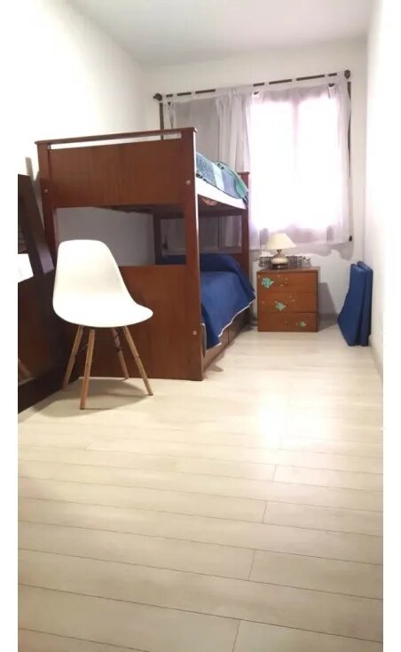 Chalet De 4 Ambientes Con Entrada De Vehiculos, Playroom — foto 8