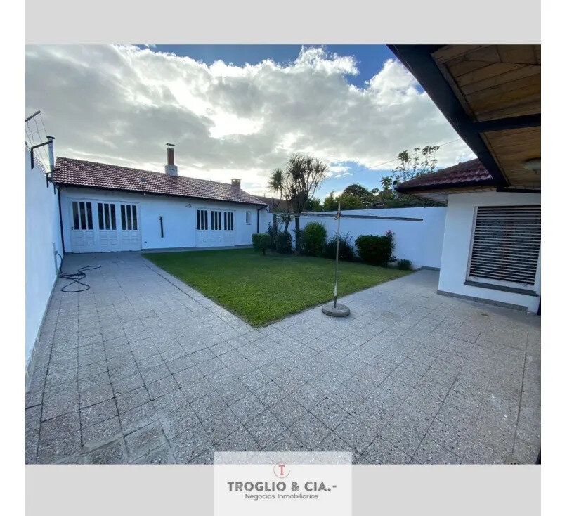 Chalet De 4 Ambientes En Parque Luro Con Gge Doble Y Quincho — foto 6