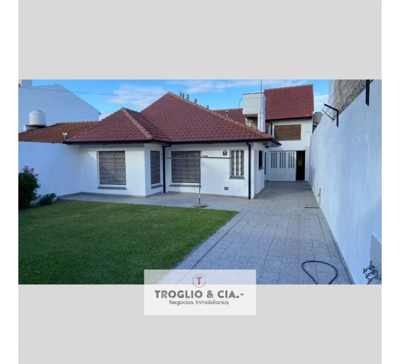 Chalet De 4 Ambientes En Parque Luro Con Gge Doble Y Quincho — foto 4