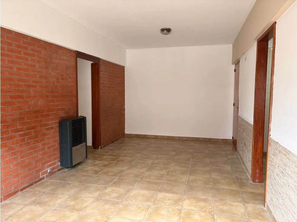 Departamento Cuatro Ambientes A La Calle - Planta Baja — foto 3