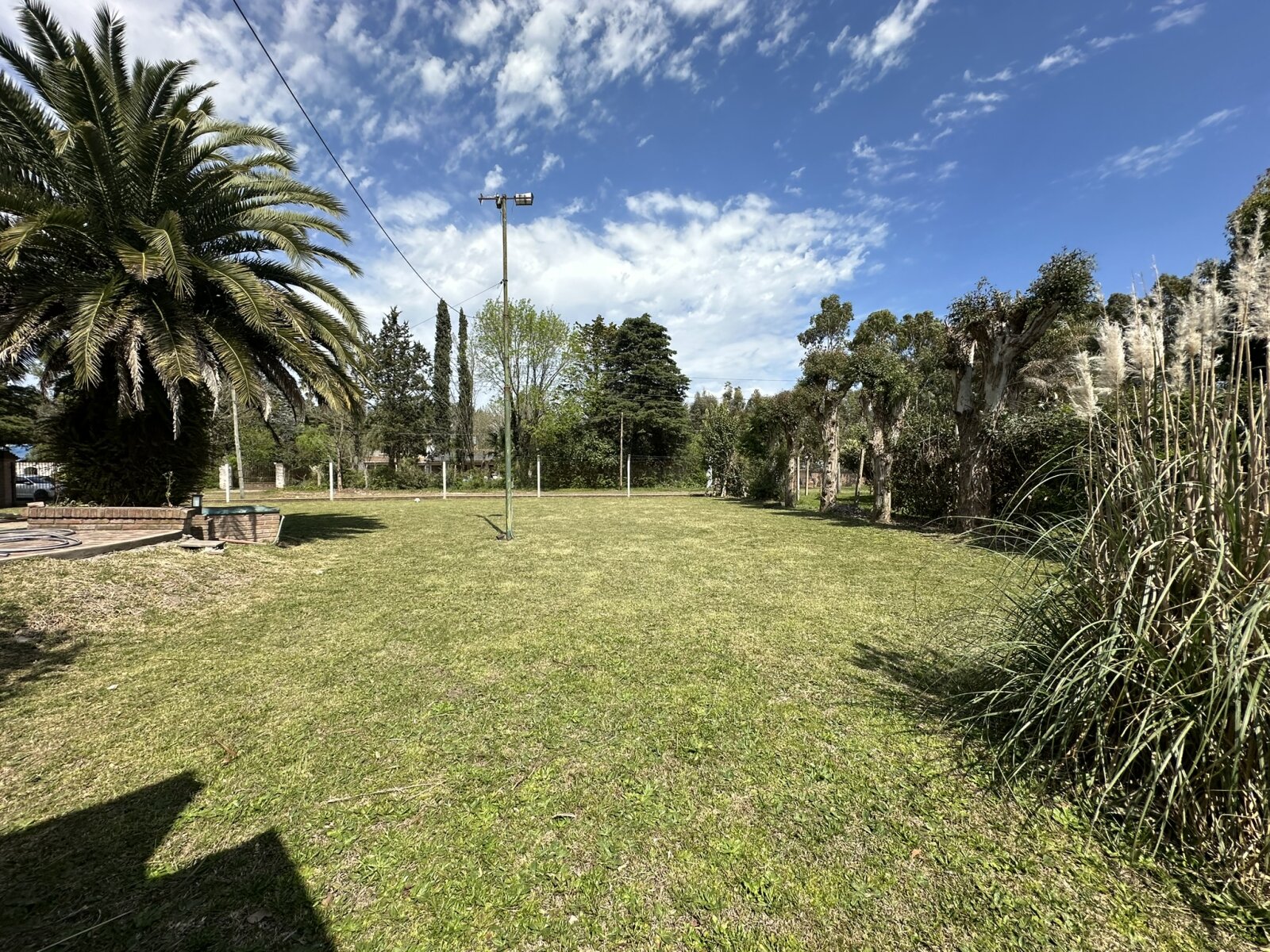 CASA QUINTA DE 1.594 M² CON PILETA Y QUINCHO – LOS OMBÚES, F. VARELA - 22