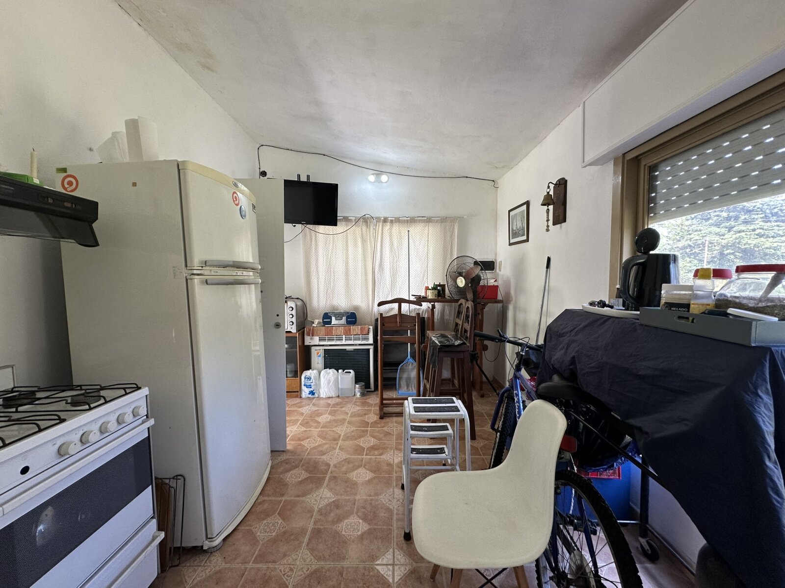 CASA QUINTA DE 1.594 M² CON PILETA Y QUINCHO – LOS OMBÚES, F. VARELA — foto 5