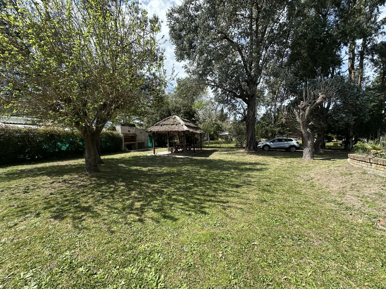 CASA QUINTA DE 1.594 M² CON PILETA Y QUINCHO – LOS OMBÚES, F. VARELA — foto 13