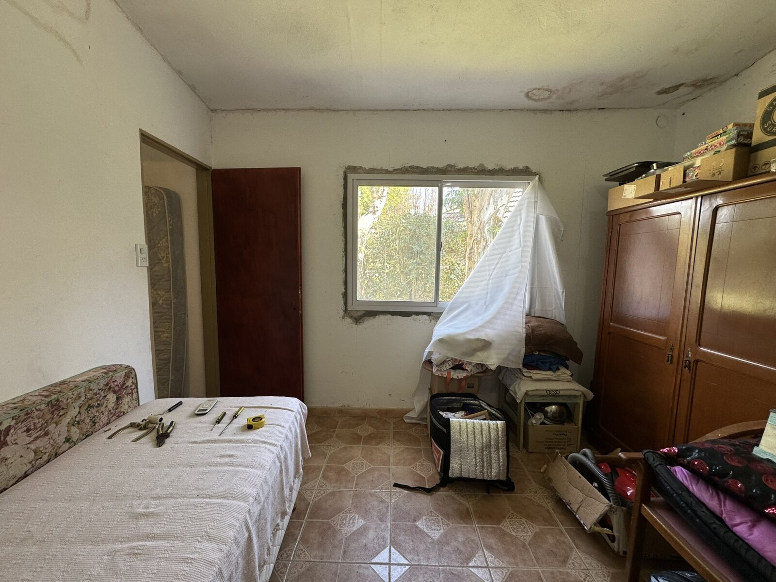 CASA QUINTA DE 1.594 M² CON PILETA Y QUINCHO – LOS OMBÚES, F. VARELA — foto 9