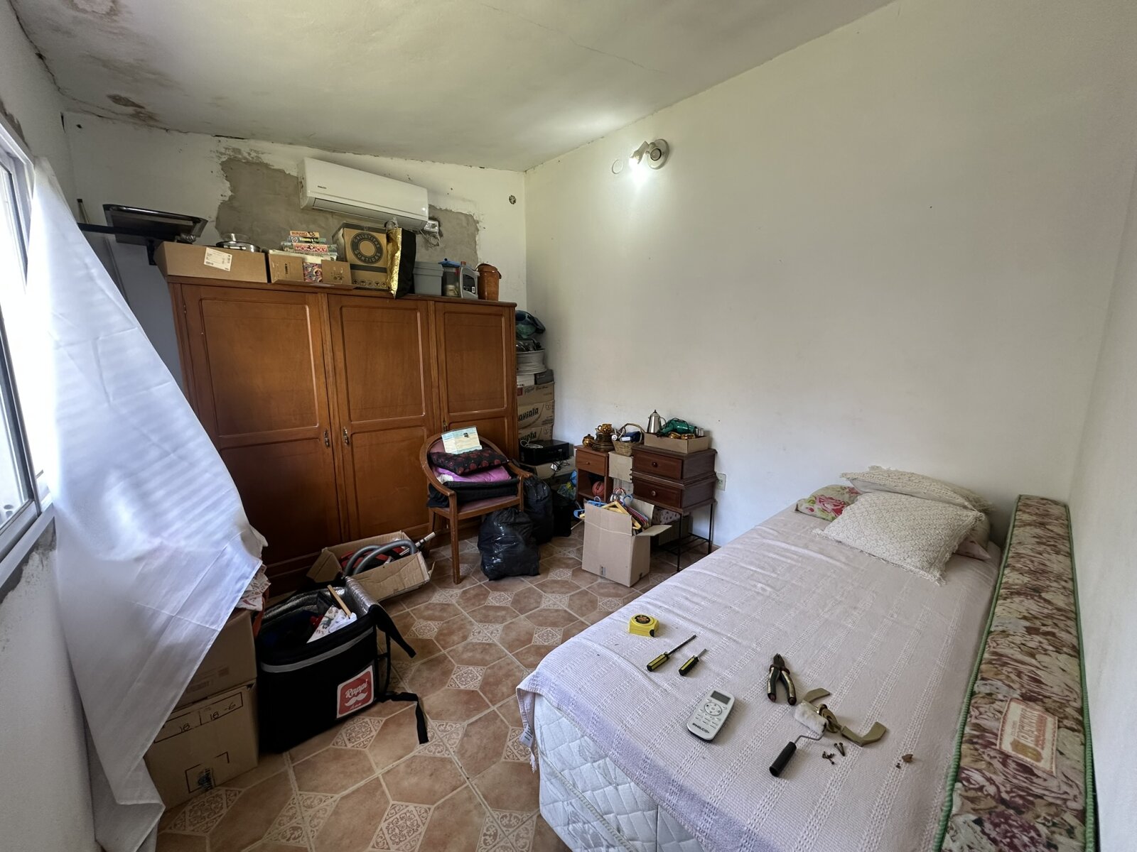 CASA QUINTA DE 1.594 M² CON PILETA Y QUINCHO – LOS OMBÚES, F. VARELA — foto 8