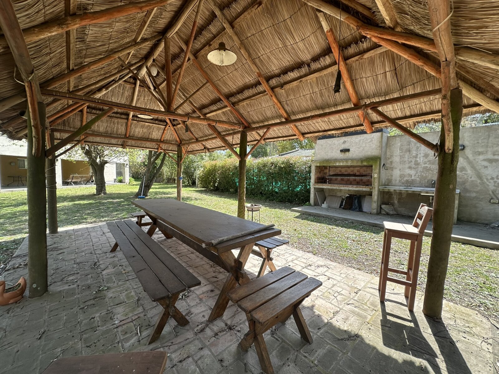 CASA QUINTA DE 1.594 M² CON PILETA Y QUINCHO – LOS OMBÚES, F. VARELA - 16