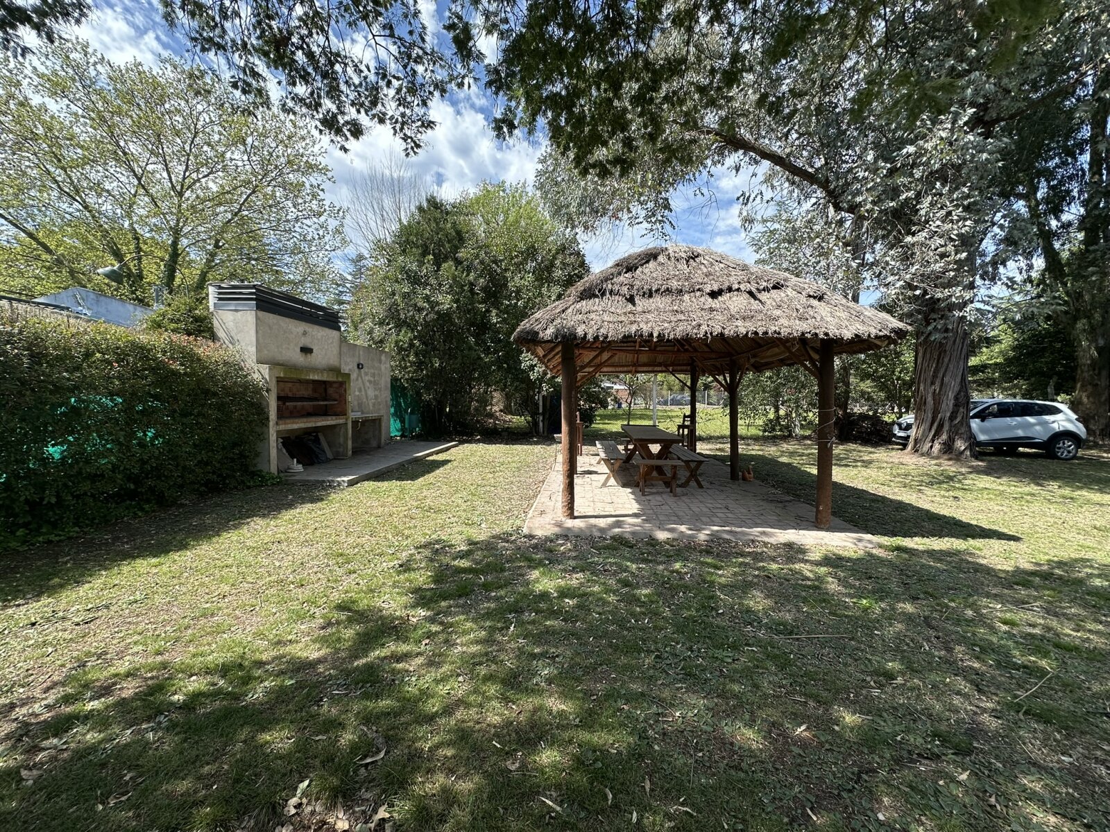 CASA QUINTA DE 1.594 M² CON PILETA Y QUINCHO – LOS OMBÚES, F. VARELA — foto 14