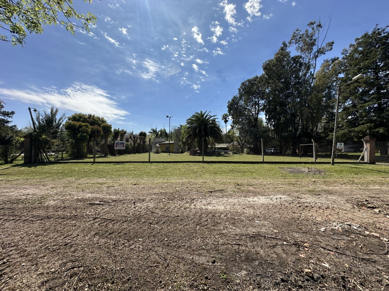 CASA QUINTA DE 1.594 M² CON PILETA Y QUINCHO – LOS OMBÚES, F. VARELA - 28