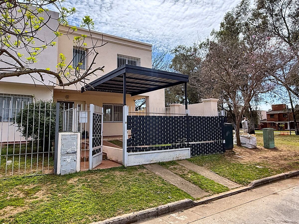Dúplex en venta 3 dorm con patio y asador, apto crédito, Jardines del Jockey — foto 9