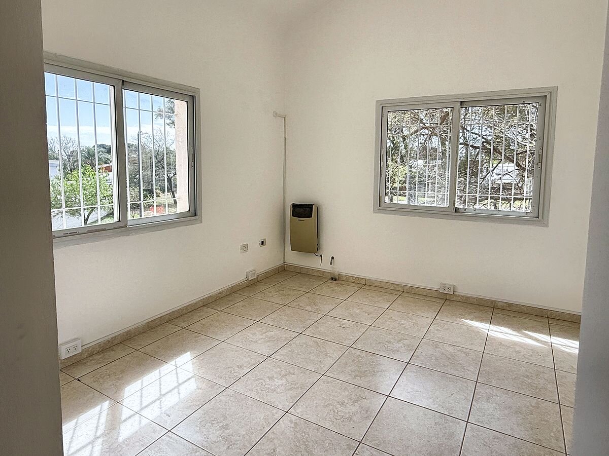 Dúplex en venta 3 dorm con patio y asador, apto crédito, Jardines del Jockey — foto 11