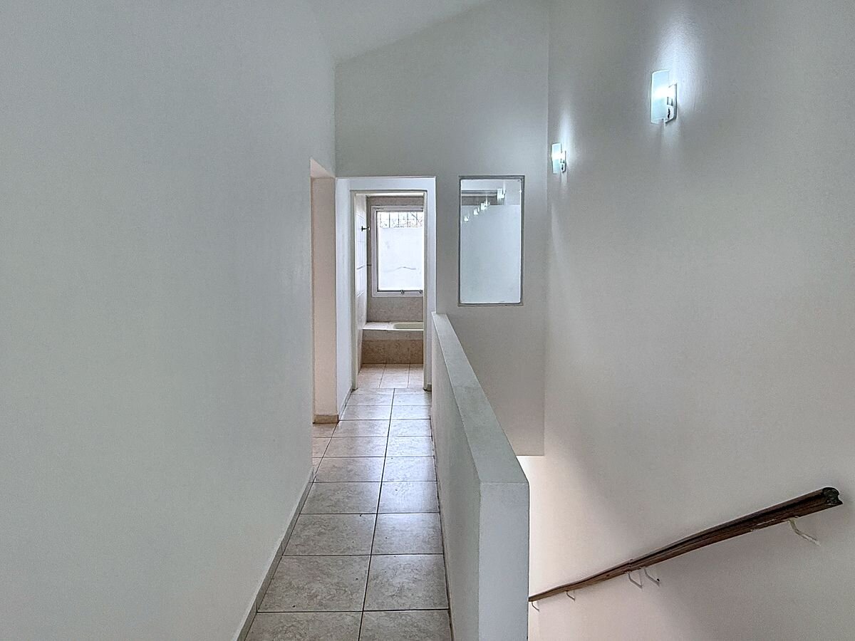 Dúplex en venta 3 dorm con patio y asador, apto crédito, Jardines del Jockey — foto 10