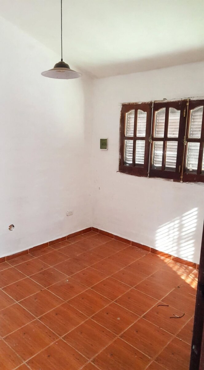 Gran oportunidad! Excelente propiedad en Barrio Liniers, lista para habitar - Imagen 5