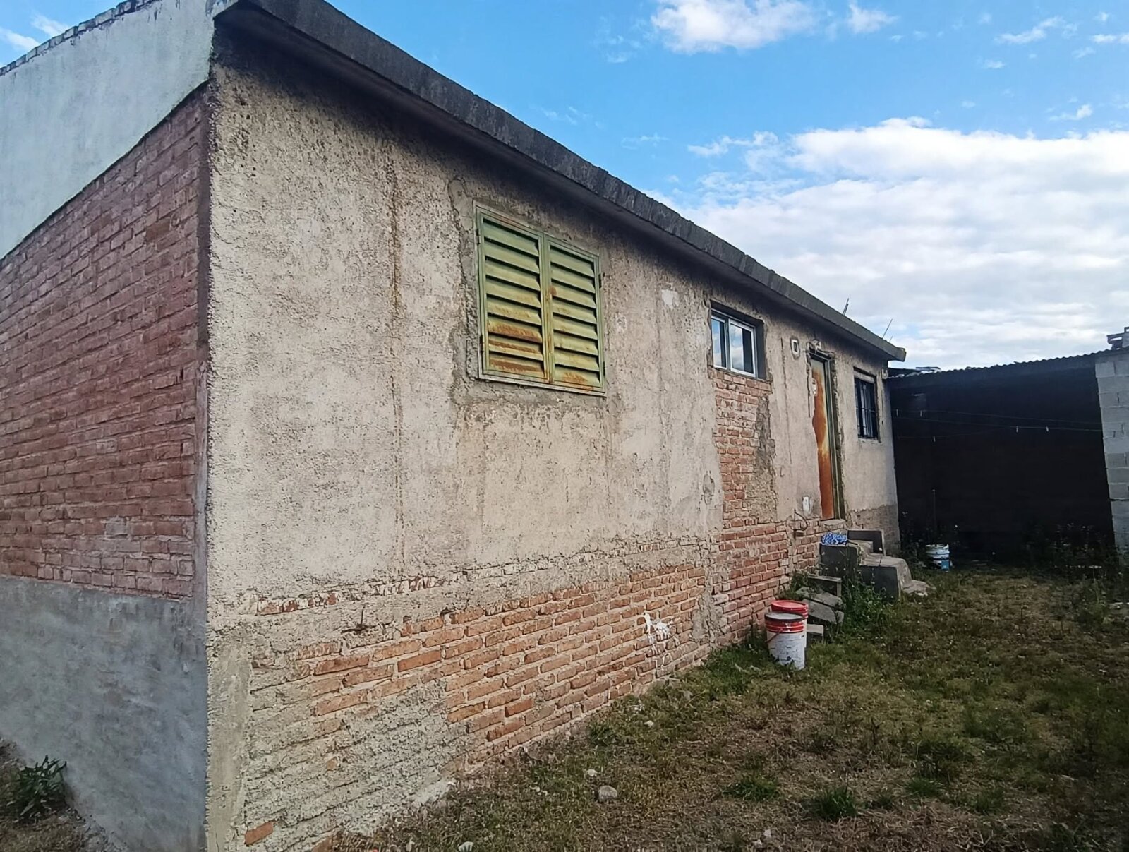 Gran oportunidad! Excelente propiedad en Barrio Liniers, lista para habitar - Imagen 13