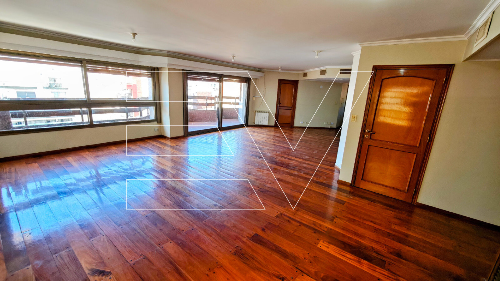 VENTA. NUEVA CORDOBA. PISO COMPLETO PISO ALTO 2 COCHERAS + BAULERA. LA MEJOR UBICACION — foto 5