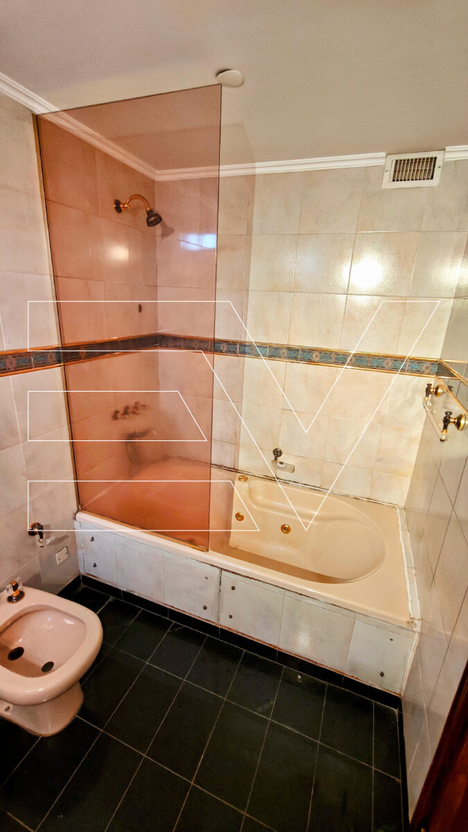 VENTA. NUEVA CORDOBA. PISO COMPLETO PISO ALTO 2 COCHERAS + BAULERA. LA MEJOR UBICACION - Imagen 23