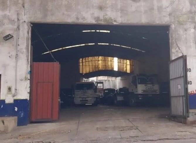 Se vende galpón apto para hacer un edificio de 5 pisos - La Boca — foto 6