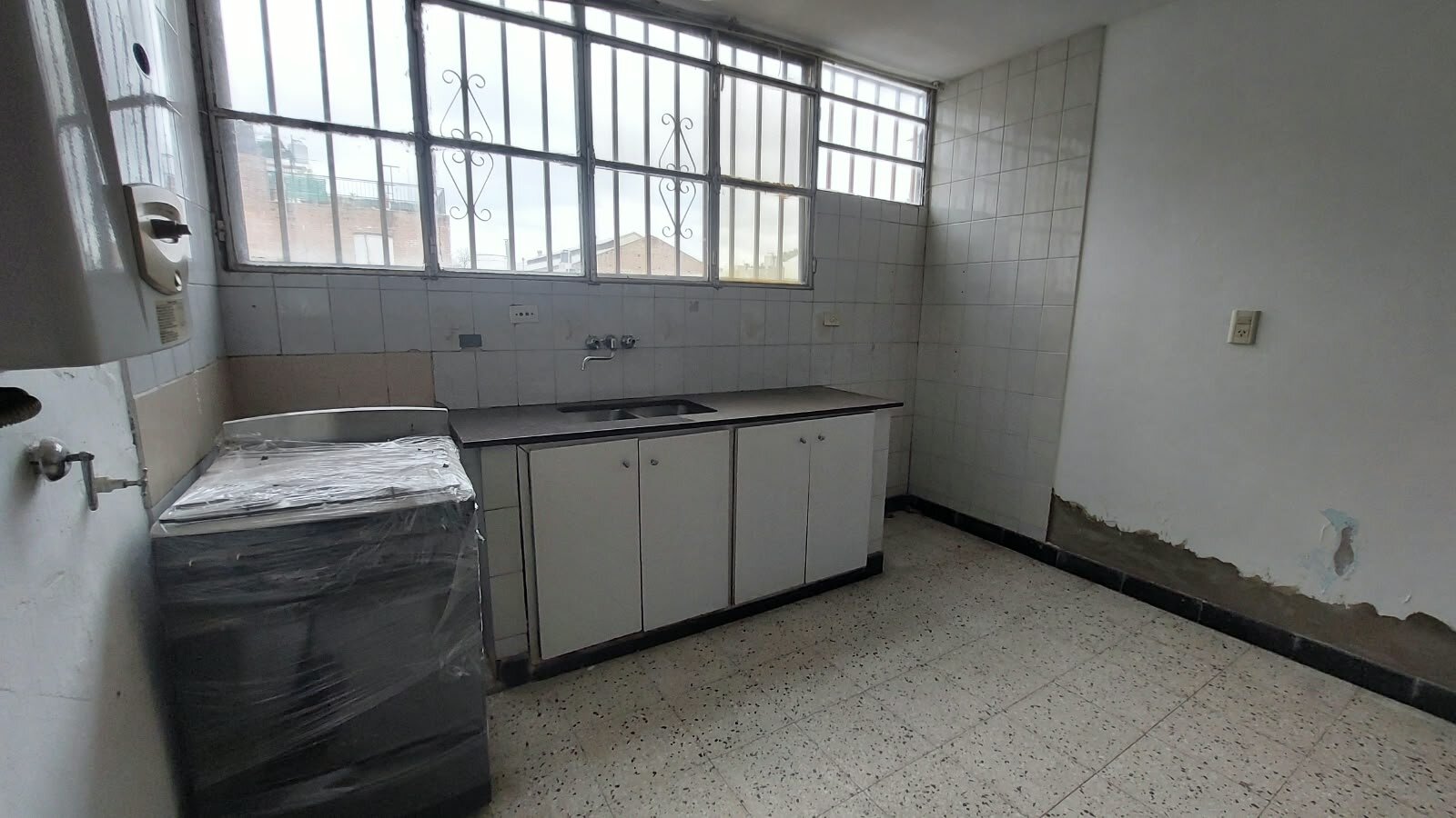 PISO EXCLUSIVO 2 DORM | 1 DE MAYO 3100 — foto 3