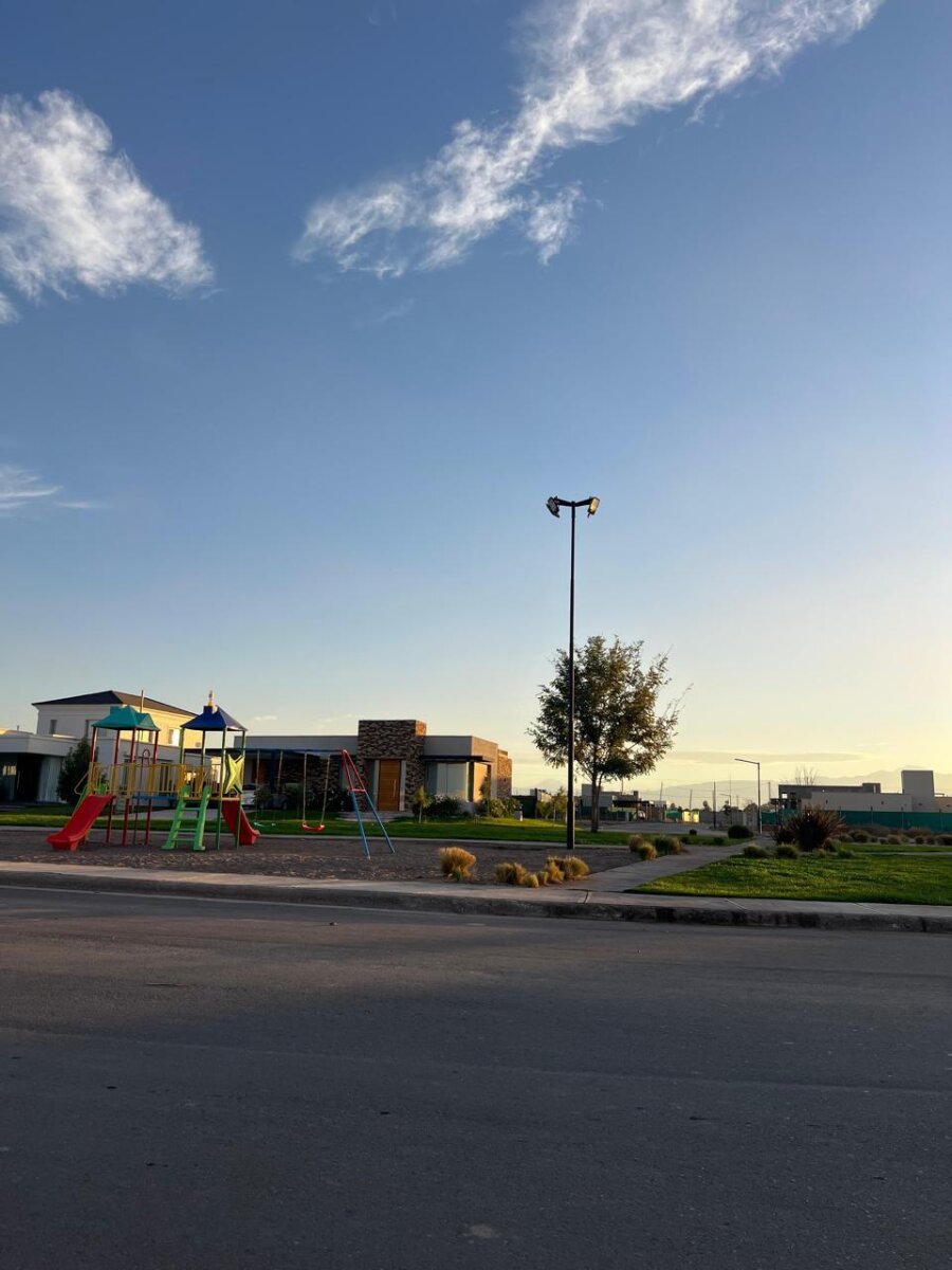 ORIGO NEGOCIOS INMOBILIARIOS VENDE TERRENO EN BARRIO PRIVADO LAS RETAMAS. - 5