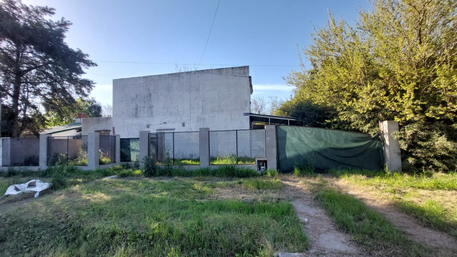 LOTE CON DUPLEX A MODERNIZAR | FUNES — foto 2