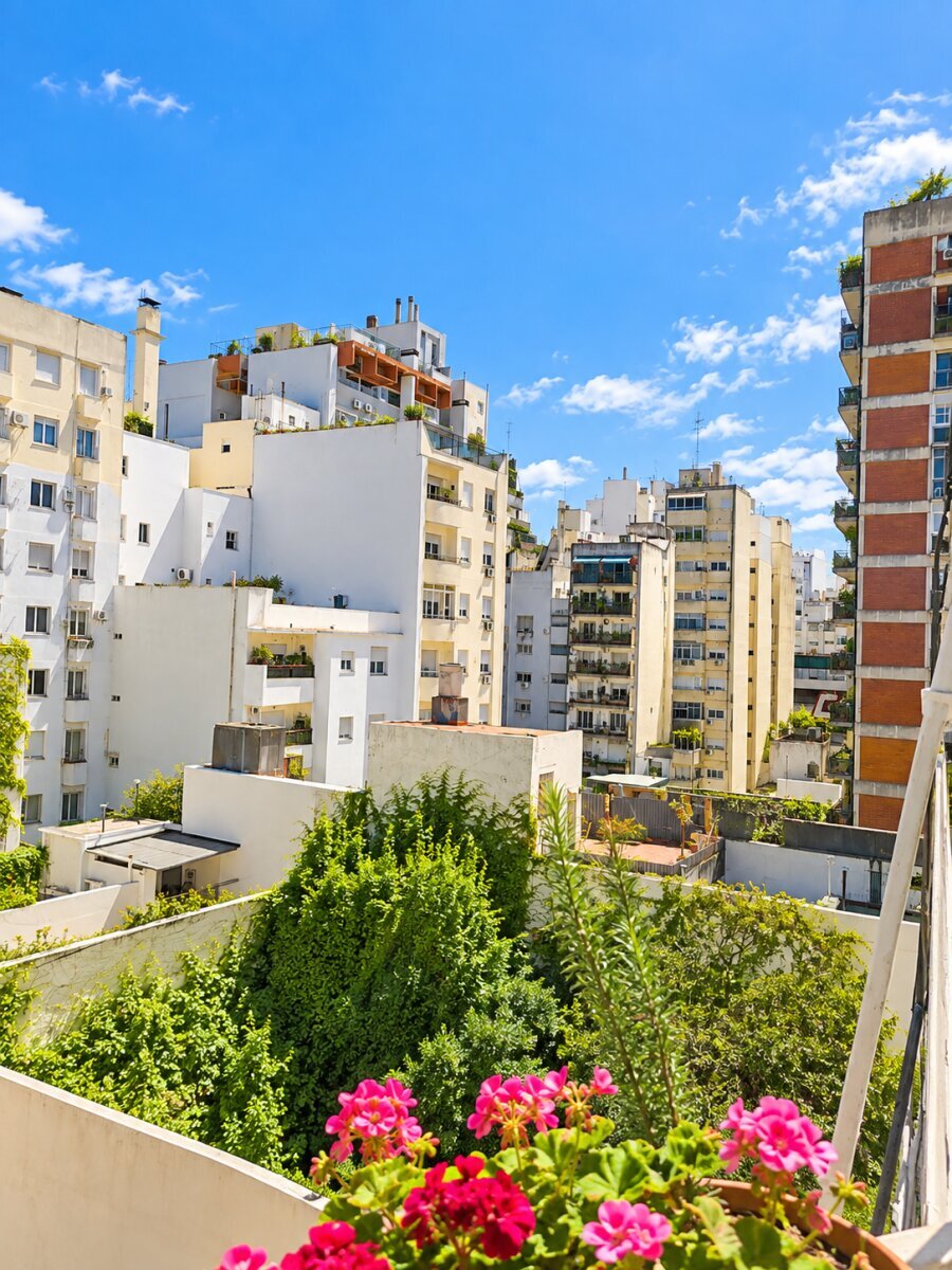 RECOLETA - LARREA 1300 - SEÑORIAL 4 AMB CON DEP. MUY LUMINOSO - 90m2 - U$S190.000 — foto 6