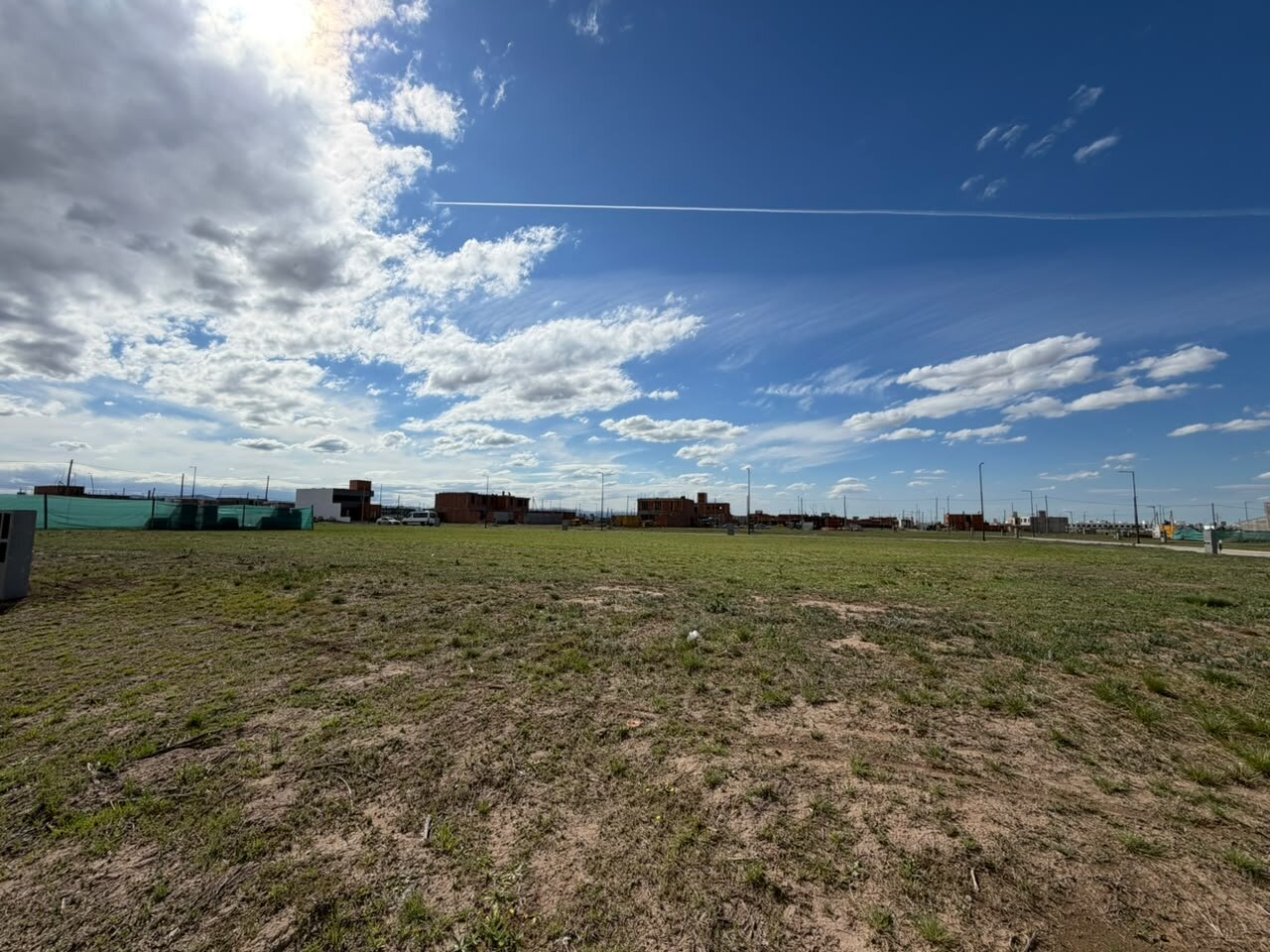 LOTE EN ABRAS DE MANANTIALES EN VENTA — foto 4