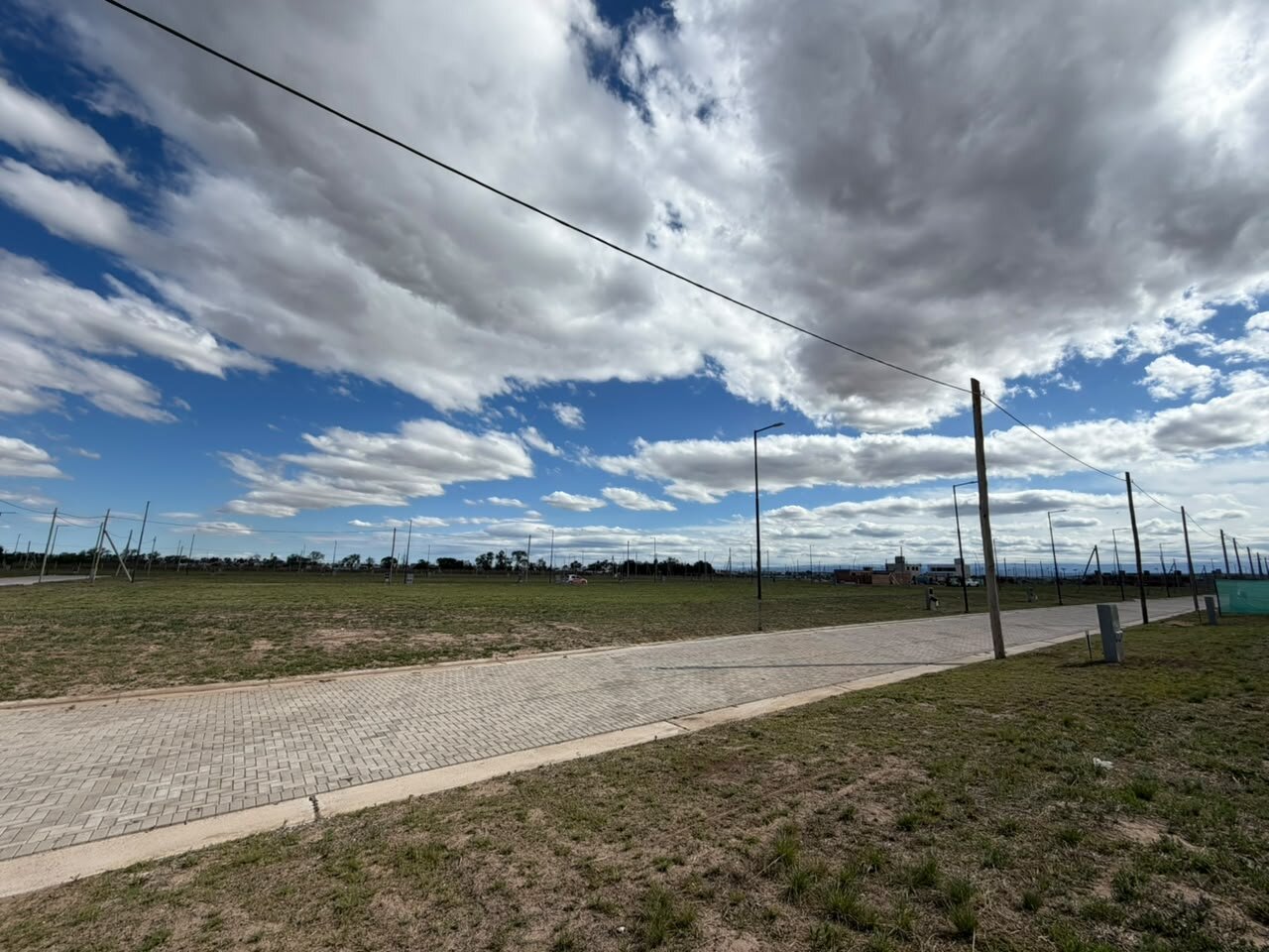 LOTE EN ABRAS DE MANANTIALES EN VENTA — foto 6