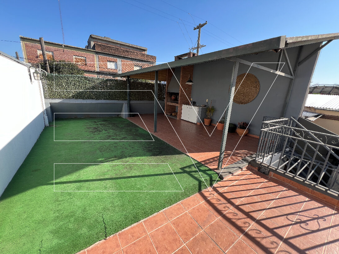 VENTA. ALTA CORDOBA. APTO CREDITO. CASA 3 DORM 210 M2 CUBIERTOS - 28