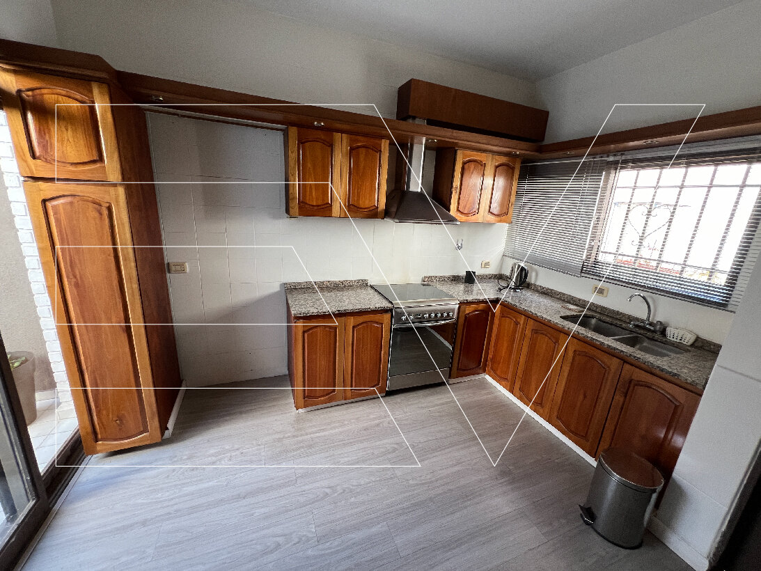 VENTA. ALTA CORDOBA. APTO CREDITO. CASA 3 DORM 210 M2 CUBIERTOS — foto 12