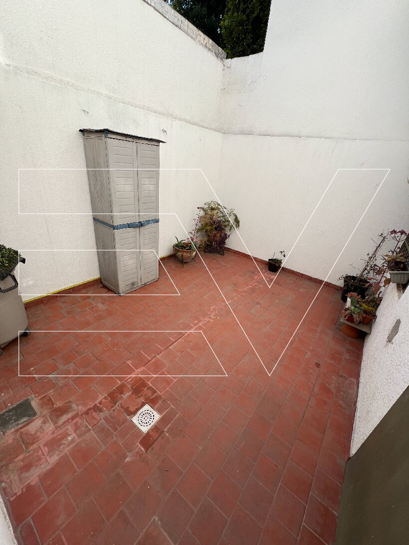 VENTA. ALTA CORDOBA. APTO CREDITO. CASA 3 DORM 210 M2 CUBIERTOS - 30