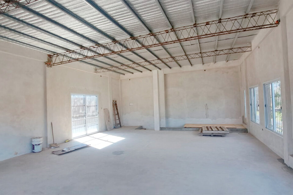 AMPLIO SALÓN COMERCIAL PLANTA ALTA AV. FRANCIA Y DEAN FUNES — foto 5