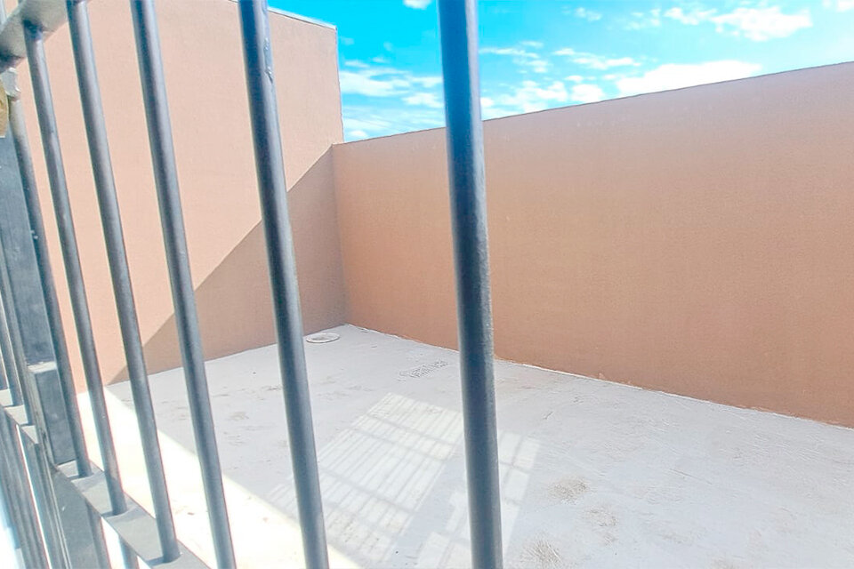 AMPLIO SALÓN COMERCIAL PLANTA ALTA AV. FRANCIA Y DEAN FUNES — foto 8