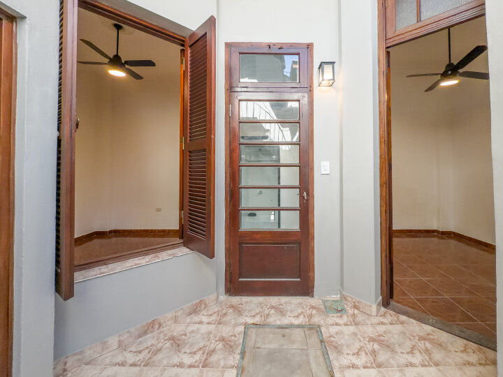 Departamentos de pasillo - Rosario - Venta