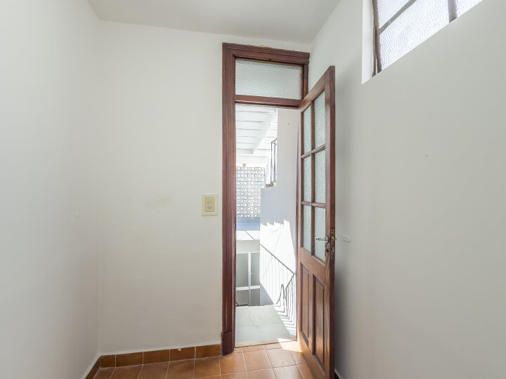 Departamentos de pasillo - Rosario - Venta