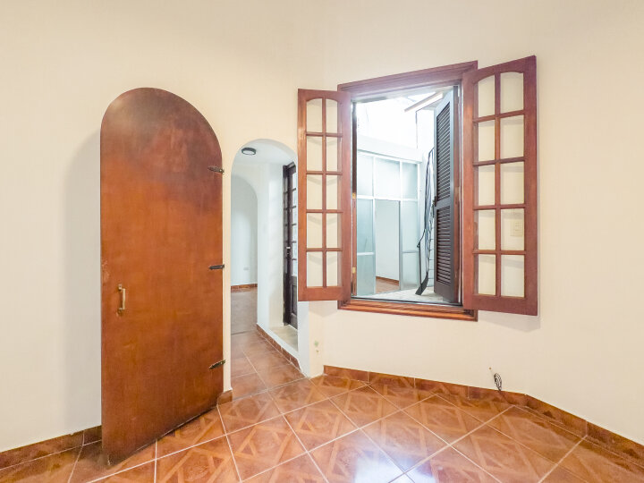 Departamentos de pasillo - Rosario - Venta