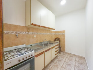 Departamentos de pasillo - Rosario - Venta