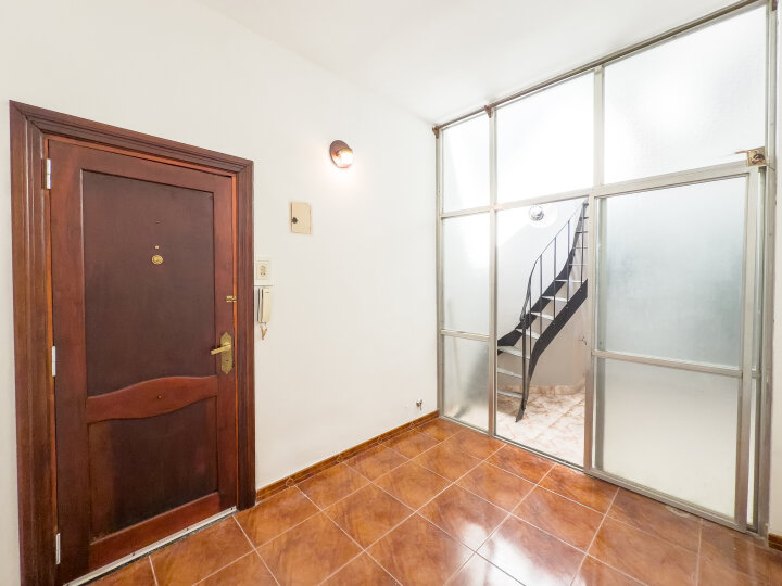 Departamentos de pasillo - Rosario - Venta