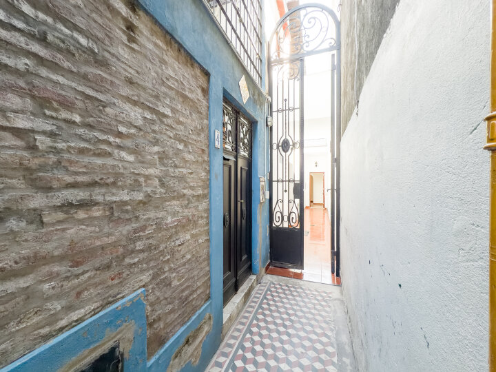 Departamentos de pasillo - Rosario - Venta