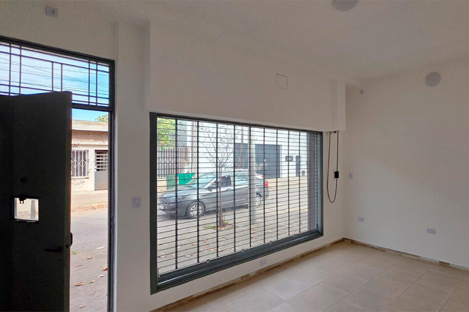 LOCAL COMERCIAL A ESTRENAR LAMADRID Y BUENOS AIRES — foto 6