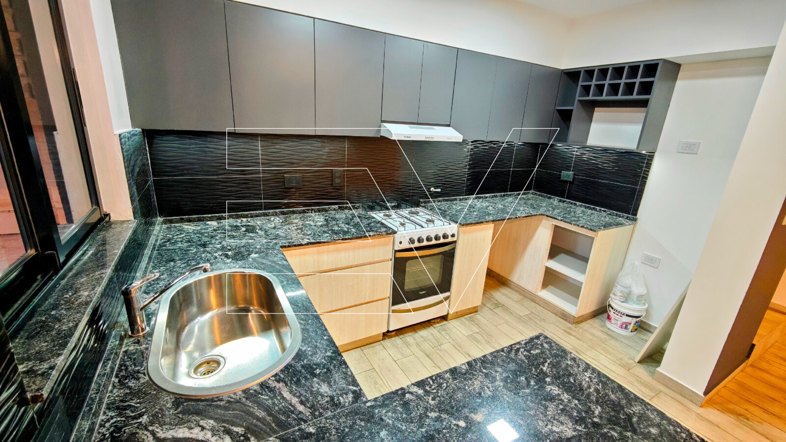 ALQUILER. COLINAS DE MANANTIALES. DUPLEX 3 DORM 3 BAÑOS PATIO GALERIA CON ASADOR - 7