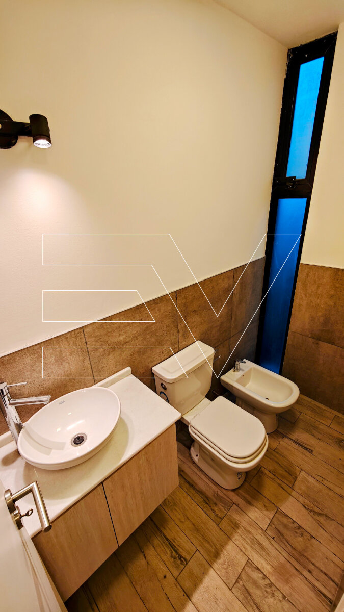 ALQUILER. COLINAS DE MANANTIALES. DUPLEX 3 DORM 3 BAÑOS PATIO GALERIA CON ASADOR - 17