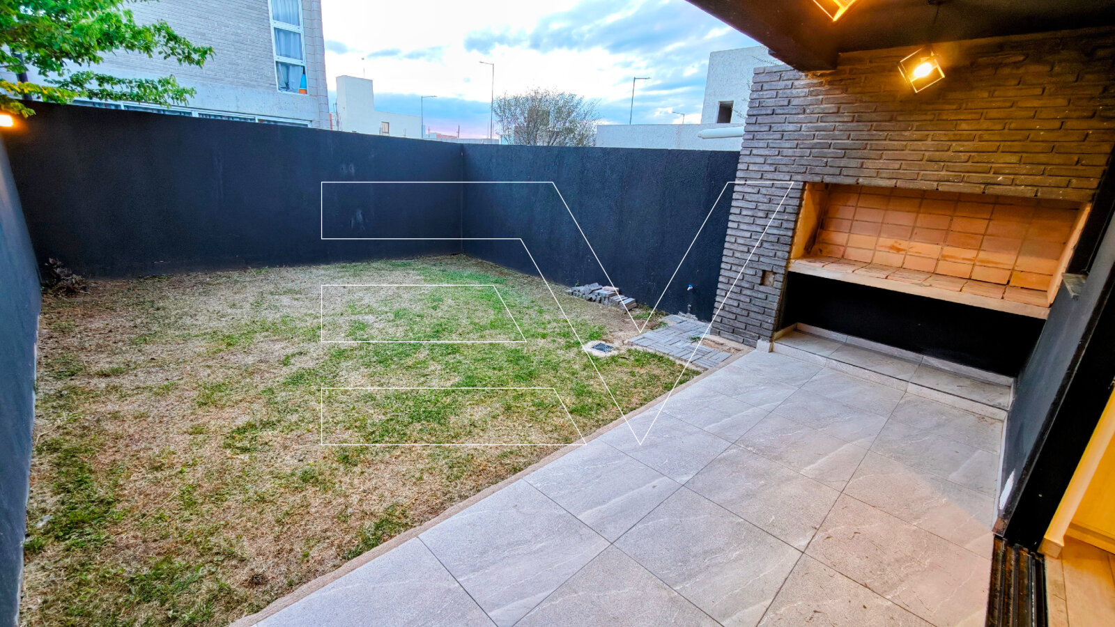 ALQUILER. COLINAS DE MANANTIALES. DUPLEX 3 DORM 3 BAÑOS PATIO GALERIA CON ASADOR - 10