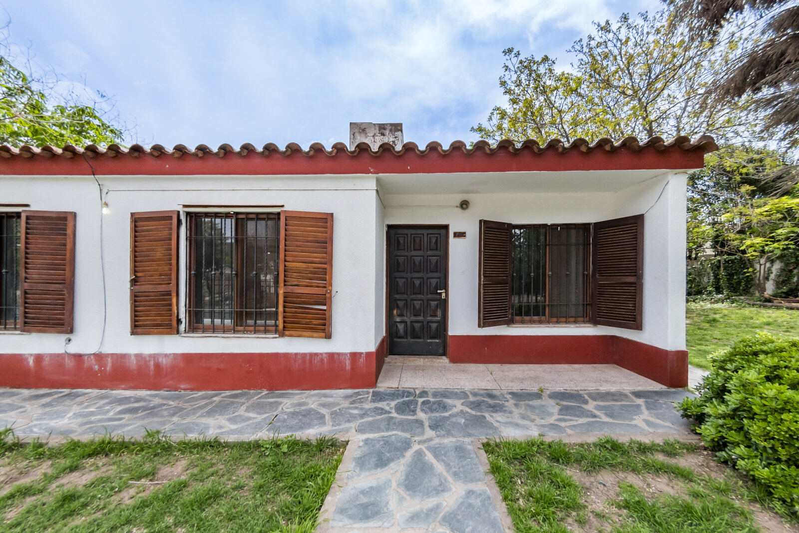 VENTA CASA en Villa Carlos Paz, 4 dormitorios, QUINCHO Y JARDÍN - Imagen 4