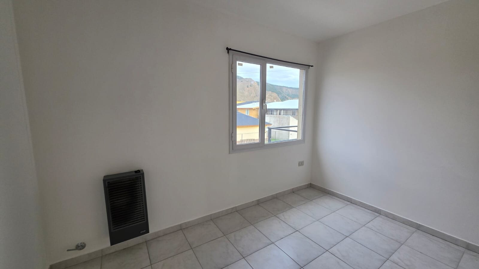DEPARTAMENTO SEMINUEVO DE 2 DORMITORIOS EN ESQUEL — foto 5