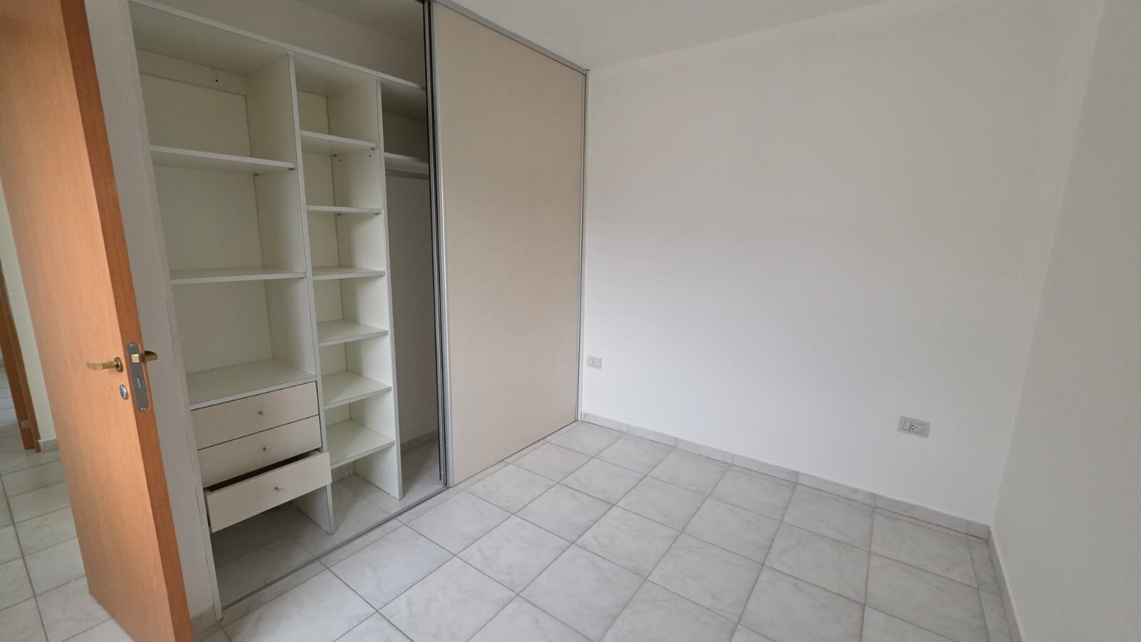 DEPARTAMENTO SEMINUEVO DE 2 DORMITORIOS EN ESQUEL — foto 10