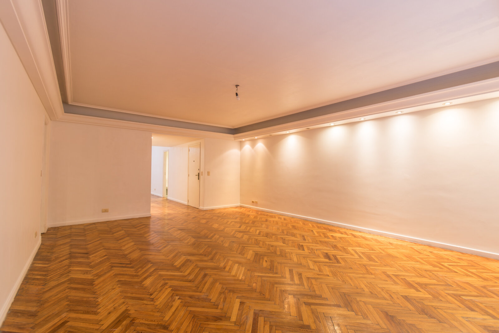 Piso de cuatro ambientes - Palermo Nuevo - Cochera y baulera — foto 7