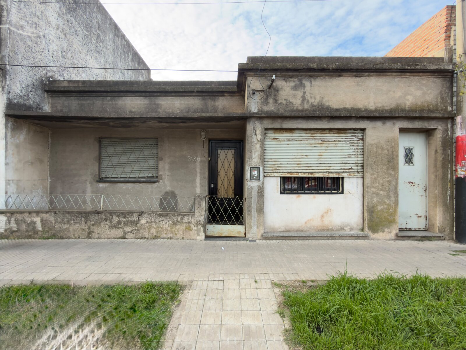 CASA CON PATIO EN ZONA SUR
