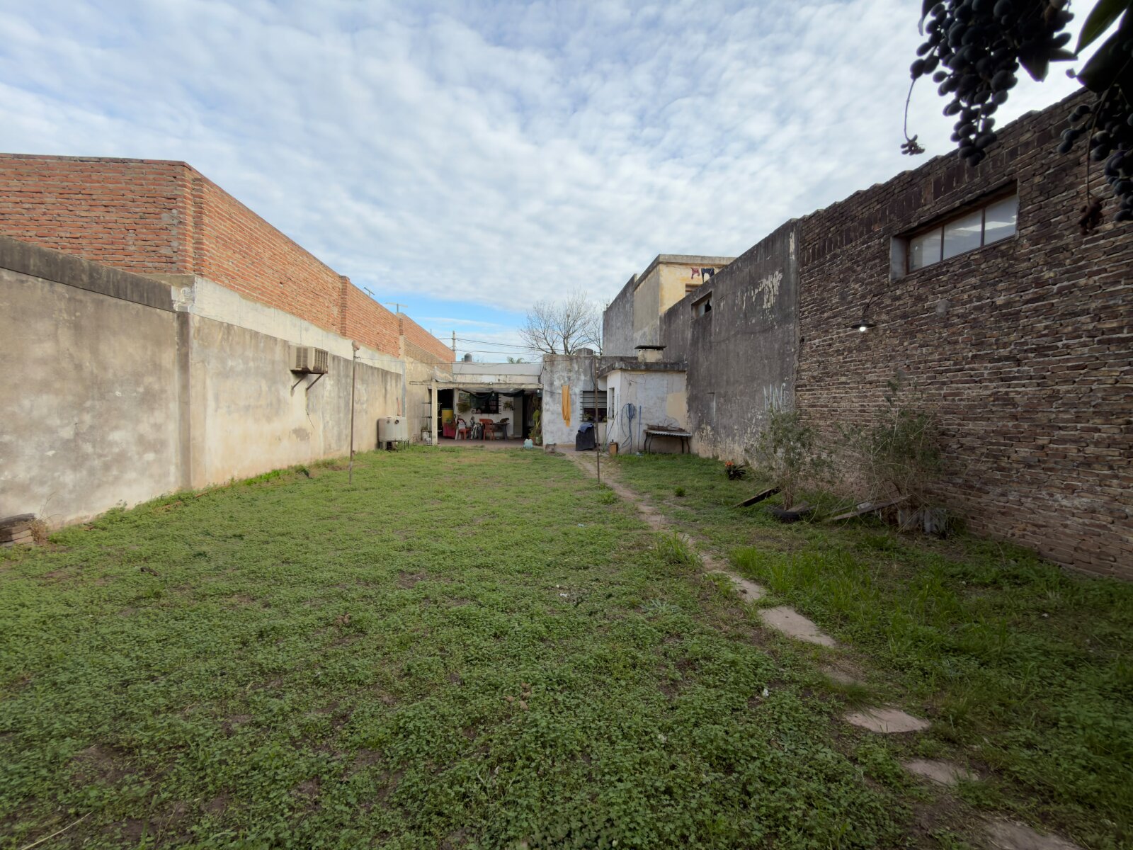 CASA CON PATIO EN ZONA SUR - 23